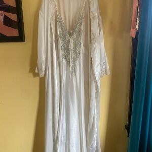 Victoria's Secret White Robe with Lace Details